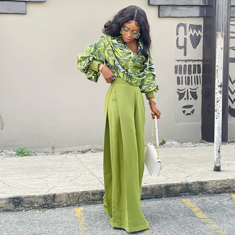 2023 African Clothes for Women Autumn Elegant African Long Sleeve V-neck Print 2 PC Top Long Pant Matching Sets African Clothing
2023 African Clothes for Women Autumn Elegant African Long Sleeve V-neck Print 2 PC Top Long Pant Matching Sets African Clothing