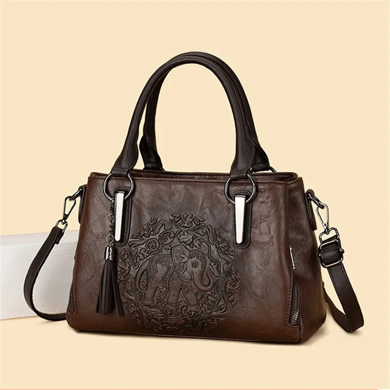 2025 Vintage Elephant Print Shoulder Bags Chinese Style Leather Women Tote Bags Large Capacity Travel Commuting Handbags
2025 Vintage Elephant Print Shoulder Bags Chinese Style Leather Women Tote Bags Large Capacity Travel Commuting Handbags