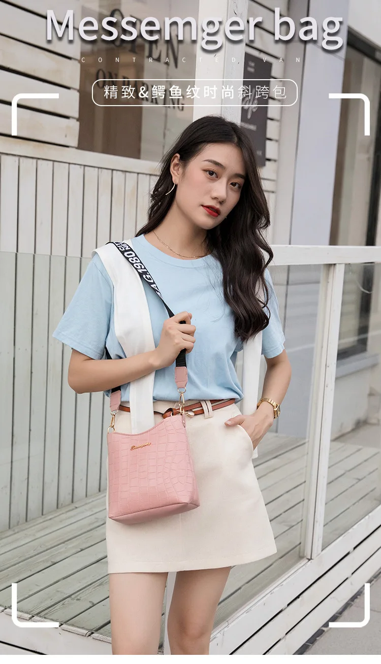 Women Single Shoulder Bag Large Capacity Trend Crossbody Bag Fashionable Hundreds of Bucket Bag
Women Single Shoulder Bag Large Capacity Trend Crossbody Bag Fashionable Hundreds of Bucket Bag