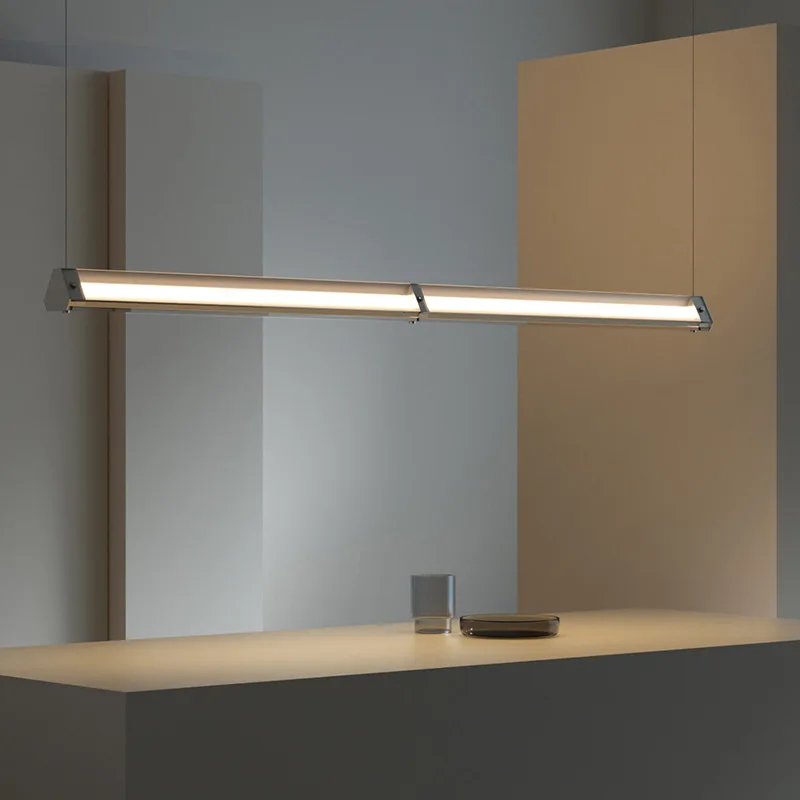 New Italian minimalist restaurant chandelier glass high-end creative designer original light luxury one-word long hanging lamp
New Italian minimalist restaurant chandelier glass high-end creative designer original light luxury one-word long hanging lamp