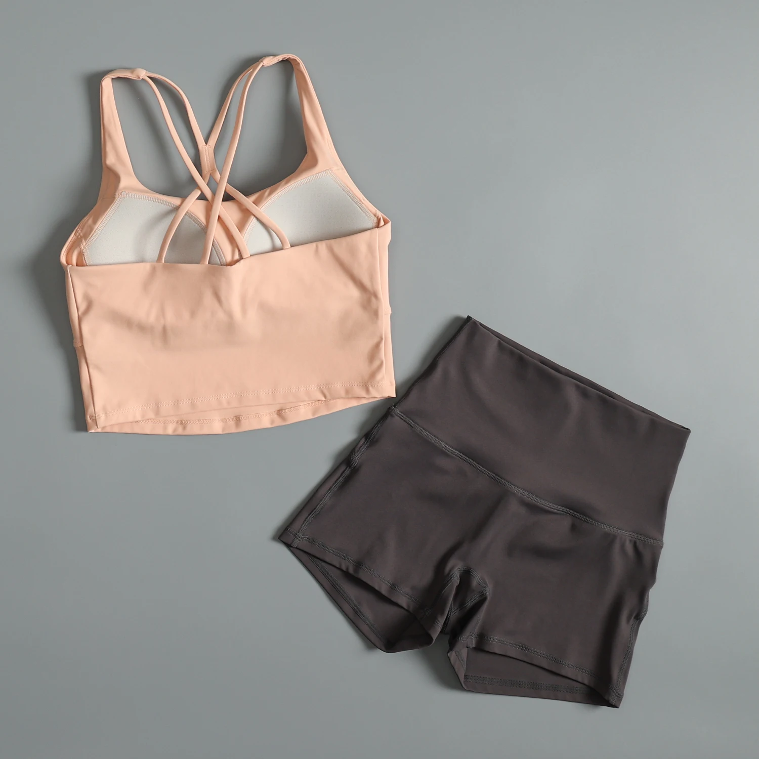 Sports suit for women in summer sexy beauty back yoga all-in-one vest high waist hip lifting running training fitness shorts
Sports suit for women in summer sexy beauty back yoga all-in-one vest high waist hip lifting running training fitness shorts