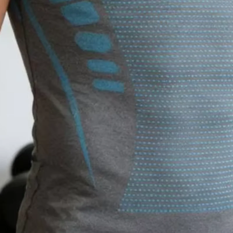 Muscle Sculpting Shirt Men Fitness Compression Wear Body Shaping Undershirt Breathable Gym Shirt for Fitness Blood Circulation
Muscle Sculpting Shirt Men Fitness Compression Wear Body Shaping Undershirt Breathable Gym Shirt for Fitness Blood Circulation