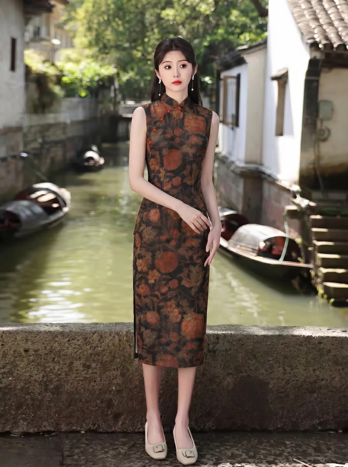 Womens Sleeveless Cheongsam Chinese Dress Vintage Classic Oriental Stand Collar Qipao Clothing
Womens Sleeveless Cheongsam Chinese Dress Vintage Classic Oriental Stand Collar Qipao Clothing