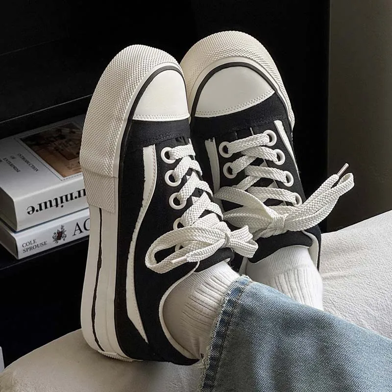 Students High Sole Canvas Shoes Women Thick Sole Casual Sneakers Girl Invisible Height Increased Platform Casual Sport Shoes
Students High Sole Canvas Shoes Women Thick Sole Casual Sneakers Girl Invisible Height Increased Platform Casual Sport Shoes