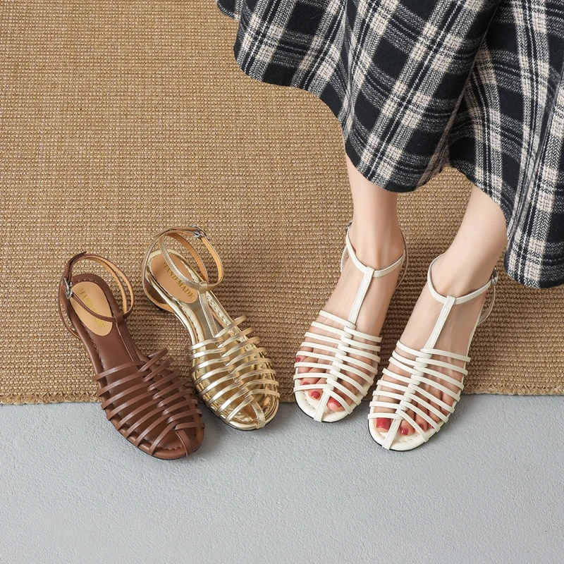 Women's new summer leather cowhide round toe, loose heel, tight closure, hollowed out breathable Roman shoes, fashion sandals
Women's new summer leather cowhide round toe, loose heel, tight closure, hollowed out breathable Roman shoes, fashion sandals