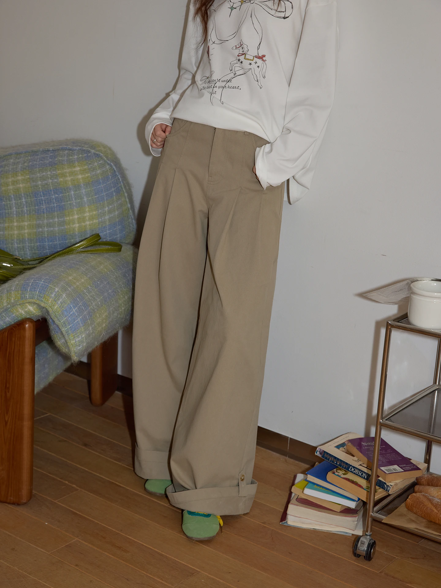 High Waist Straight Leg Green Suit Casual Pants Women's Beige Spring 2026 Loose Wide Leg Long Trousers City Walk
High Waist Straight Leg Green Suit Casual Pants Women's Beige Spring 2026 Loose Wide Leg Long Trousers City Walk