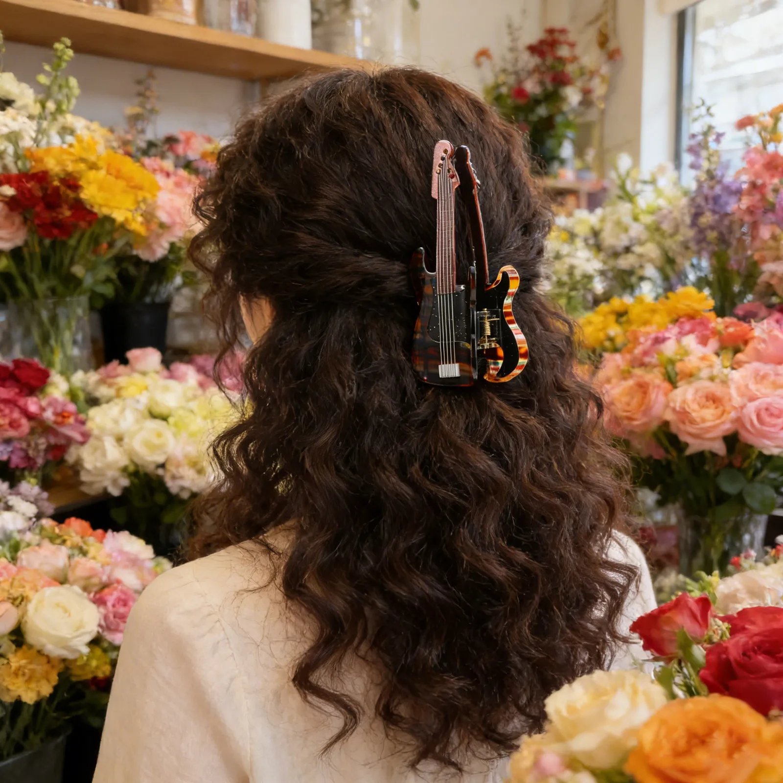 Guitar Shaped Hair Clip Music Themed Claw Clip for Women Girls Acetate Material Lightweight Comfortable Festival Party Concert
Guitar Shaped Hair Clip Music Themed Claw Clip for Women Girls Acetate Material Lightweight Comfortable Festival Party Concert