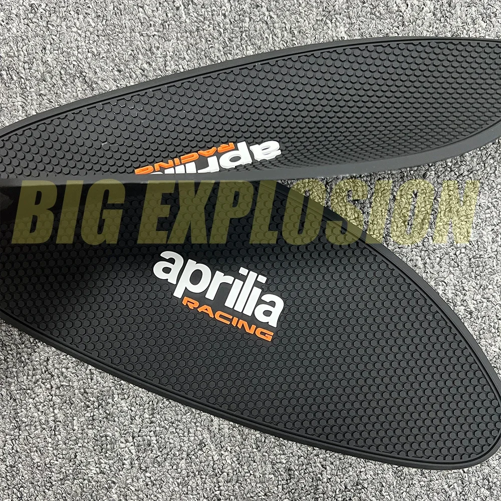RSV4 1100 Side Fuel Tank Pad Tank Pads Protector Stickers Decal Gas Knee Grip Traction Pad For Aprilia RSV4/TUONO 1100 2021-2022
RSV4 1100 Side Fuel Tank Pad Tank Pads Protector Stickers Decal Gas Knee Grip Traction Pad For Aprilia RSV4/TUONO 1100 2021-2022