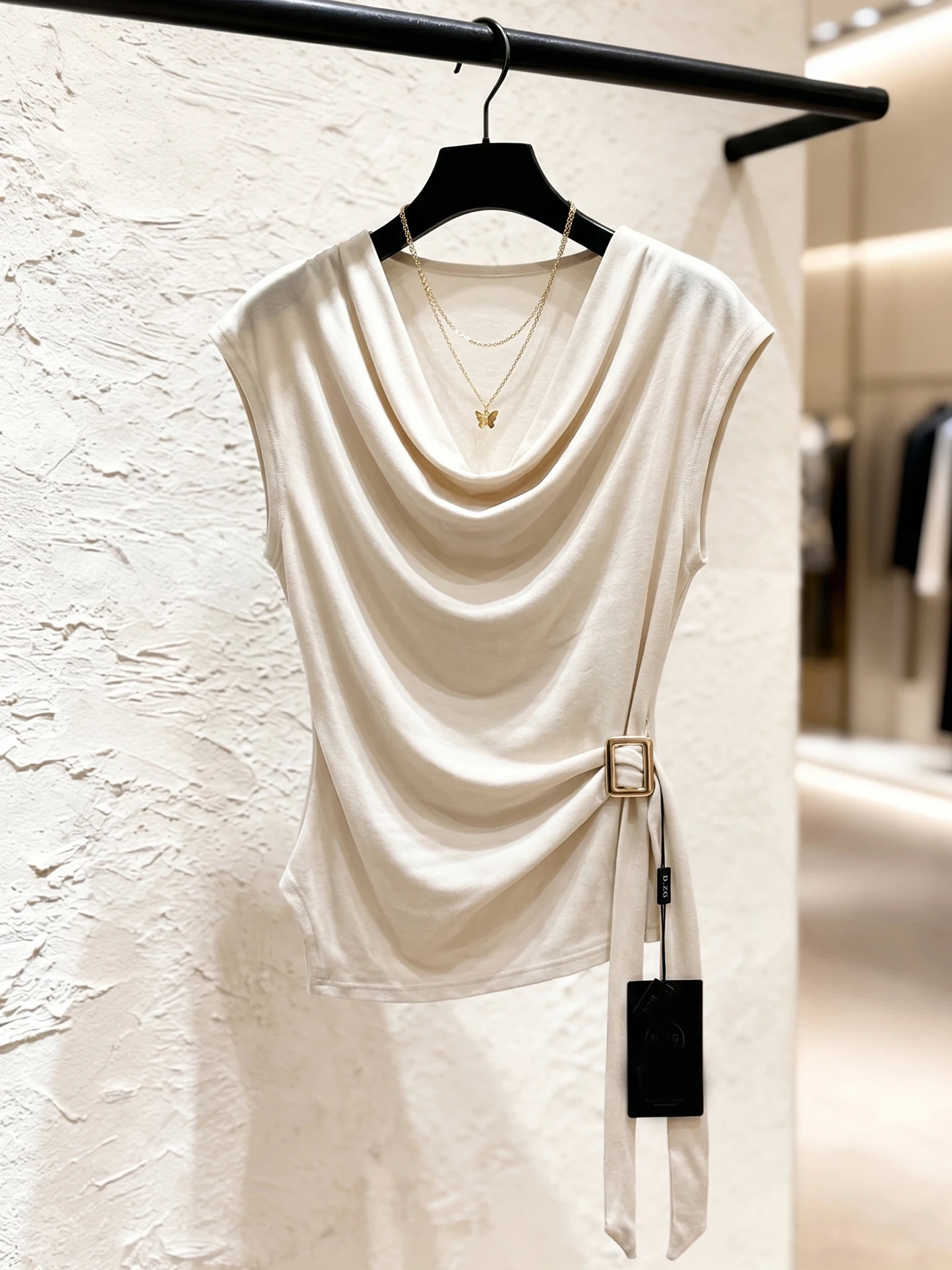 Korean Style Pure Color Comfortable Short Sleeve T-Shirt Women's Slimming Top Soft Summer Design Sensation Waist-Cinching
Korean Style Pure Color Comfortable Short Sleeve T-Shirt Women's Slimming Top Soft Summer Design Sensation Waist-Cinching