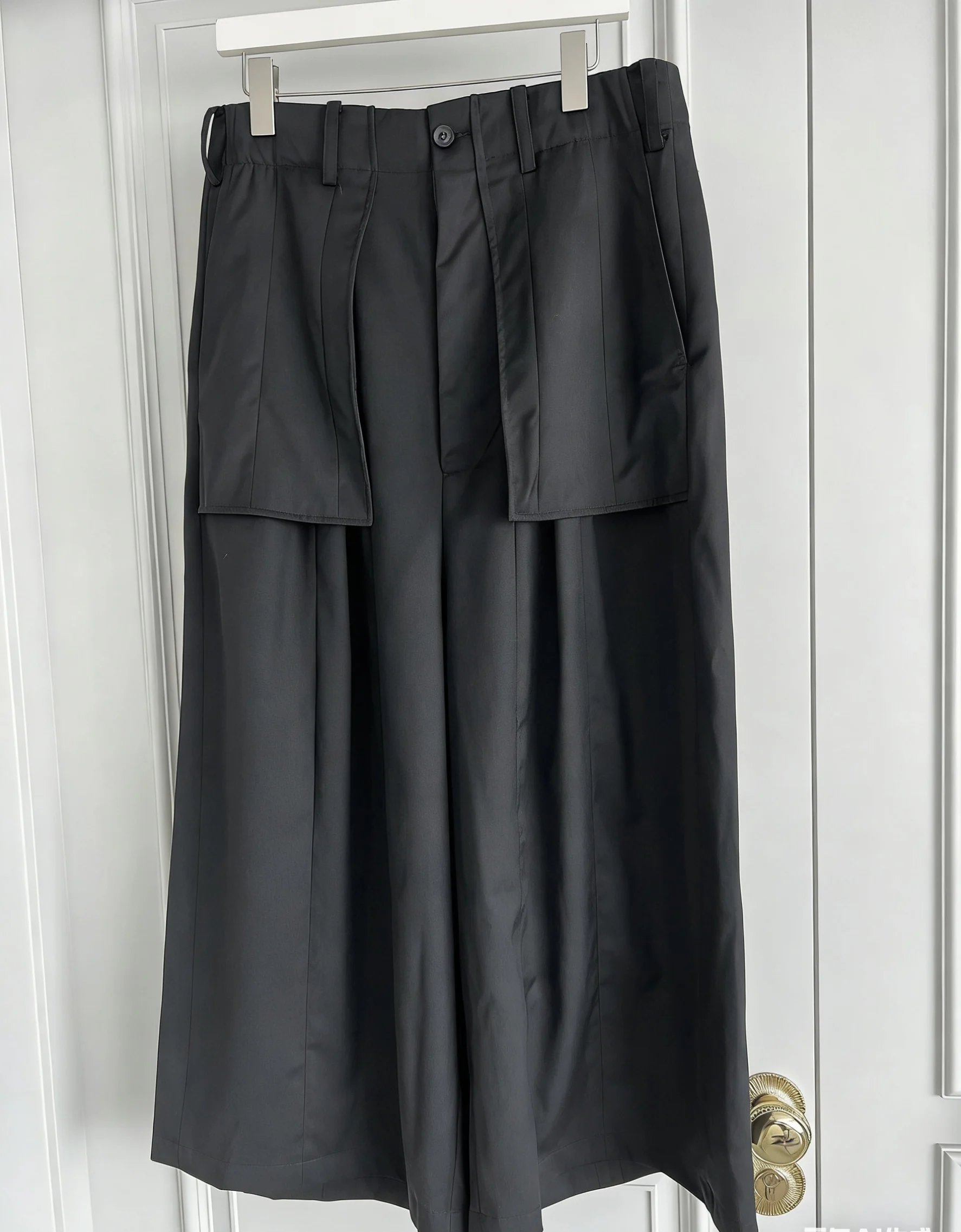 TOP-YAMAMOTO original design: Classic woolen crow pants, Barron pants, men's pants, Japanese original style
TOP-YAMAMOTO original design: Classic woolen crow pants, Barron pants, men's pants, Japanese original style