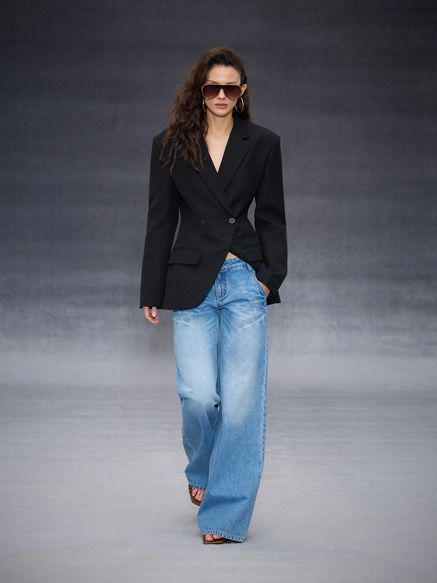 Randpickee Retro Series Inverted Proportionated Shawl Collar Ant Waist Suit Women's Business Casual Slim Fit Suit
Randpickee Retro Series Inverted Proportionated Shawl Collar Ant Waist Suit Women's Business Casual Slim Fit Suit