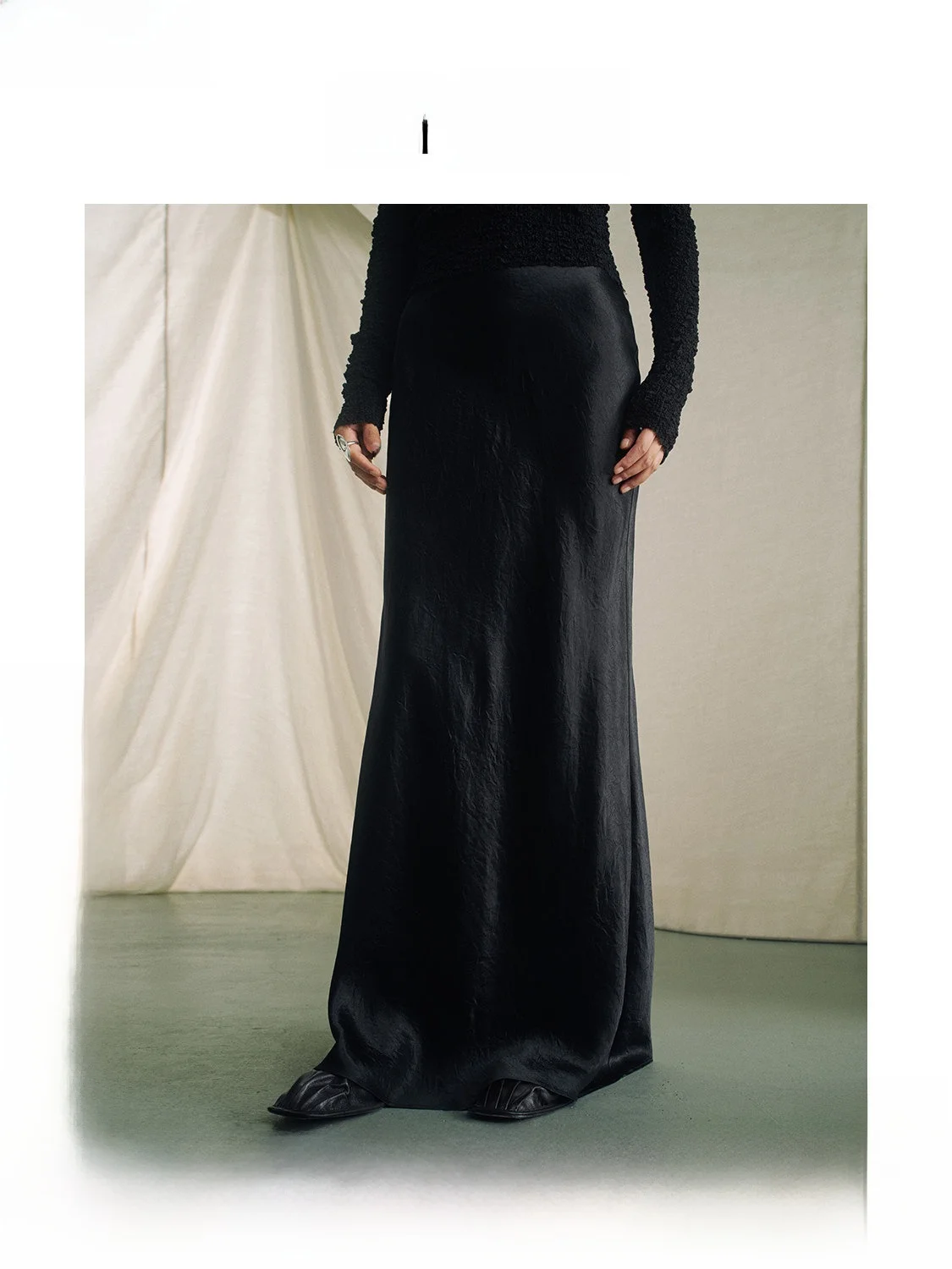 Elegant Acetate Satin Halter Neck Dress Women's Spring Summer Commute Style Midi Skirt Fashionable Asymmetrical Fish Tail
Elegant Acetate Satin Halter Neck Dress Women's Spring Summer Commute Style Midi Skirt Fashionable Asymmetrical Fish Tail