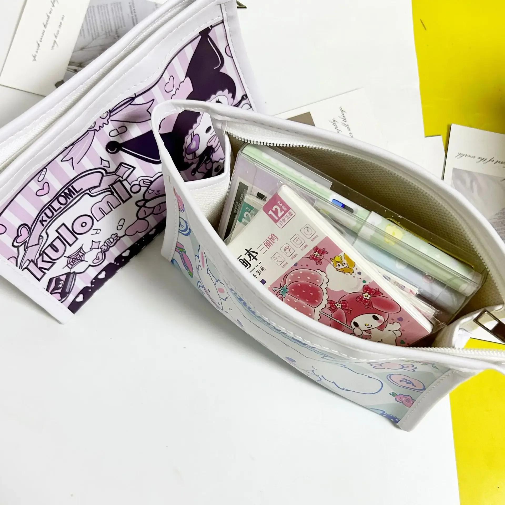 New Cute Pet Cartoon Kuromi Cinnamoroll Stationery Bag with High Appearance and Large Capacity Waterproof Student Stationery
New Cute Pet Cartoon Kuromi Cinnamoroll Stationery Bag with High Appearance and Large Capacity Waterproof Student Stationery