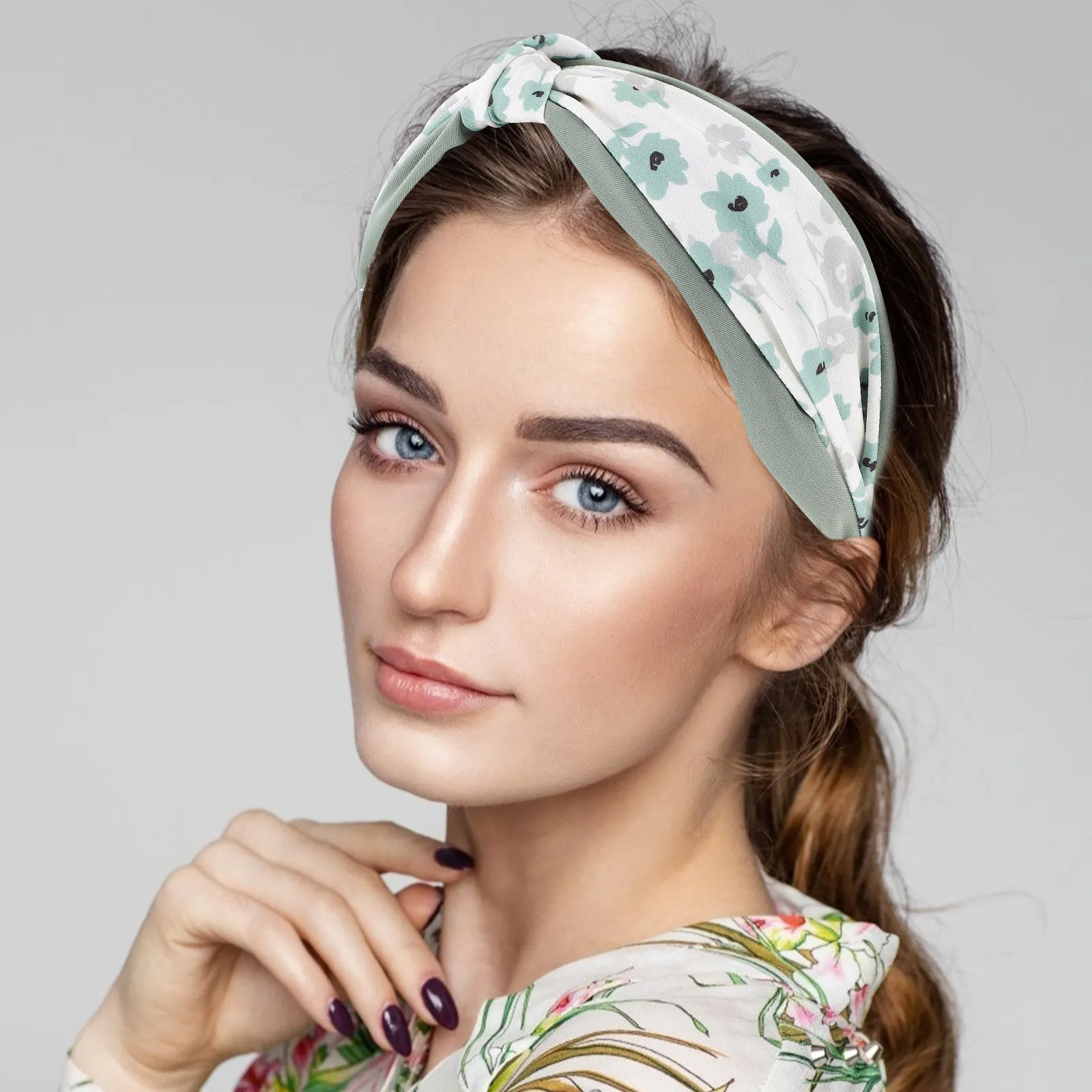 Floral Print Headband Women Knotted Retro Elegant Hairband Party Daily Wear Comfortable Decorative Fashion Headbands
Floral Print Headband Women Knotted Retro Elegant Hairband Party Daily Wear Comfortable Decorative Fashion Headbands