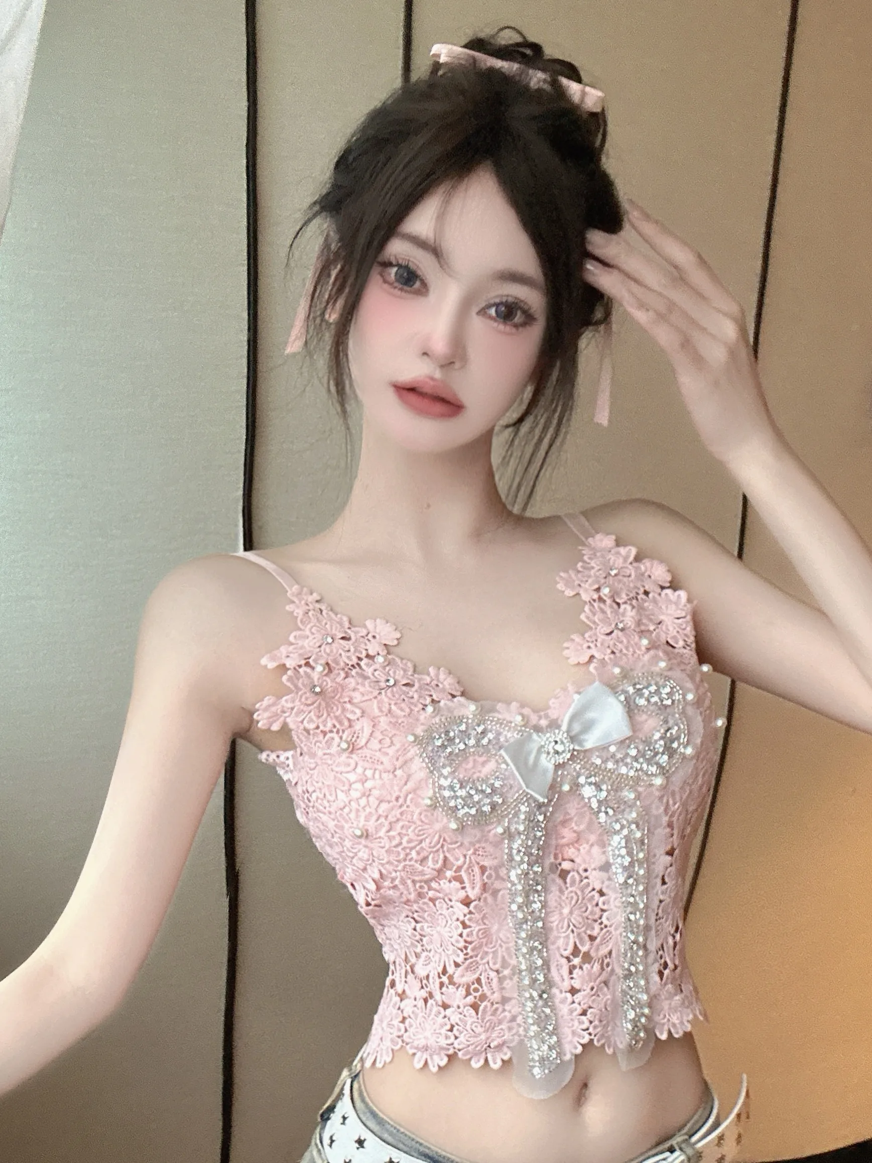 Pink Heavy Embellished Pearl Hooked Flower Knot Top Women's Delicate Versatile Strap Vest Korean Style Commute
Pink Heavy Embellished Pearl Hooked Flower Knot Top Women's Delicate Versatile Strap Vest Korean Style Commute