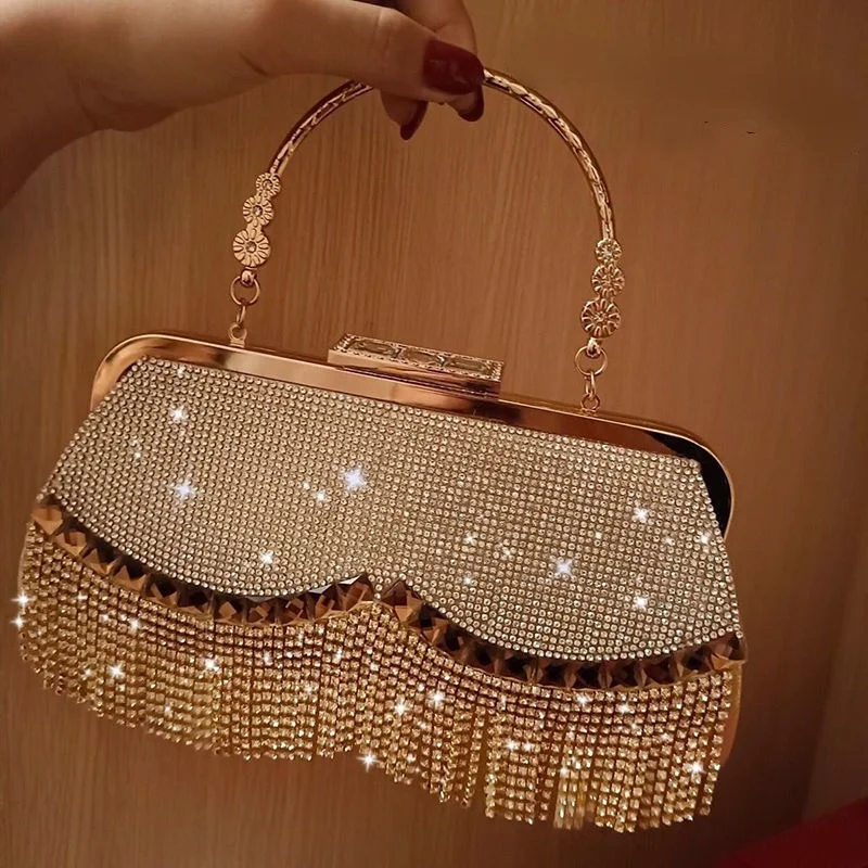 Women Banquet Handbags 2022 New Diamond-Studded Tassel Evening Bags Femme Wedding Purse Dress Beaded Party Clutch
Women Banquet Handbags 2022 New Diamond-Studded Tassel Evening Bags Femme Wedding Purse Dress Beaded Party Clutch
