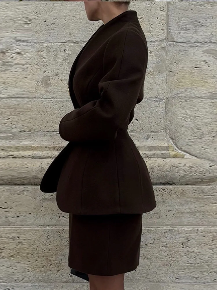 Elegant Waist Cinching Blazer Coat Long Sleeve Single-breasted V-neck Brown Jacket Female 2026 Spring Lady Commute Outwear
Elegant Waist Cinching Blazer Coat Long Sleeve Single-breasted V-neck Brown Jacket Female 2026 Spring Lady Commute Outwear