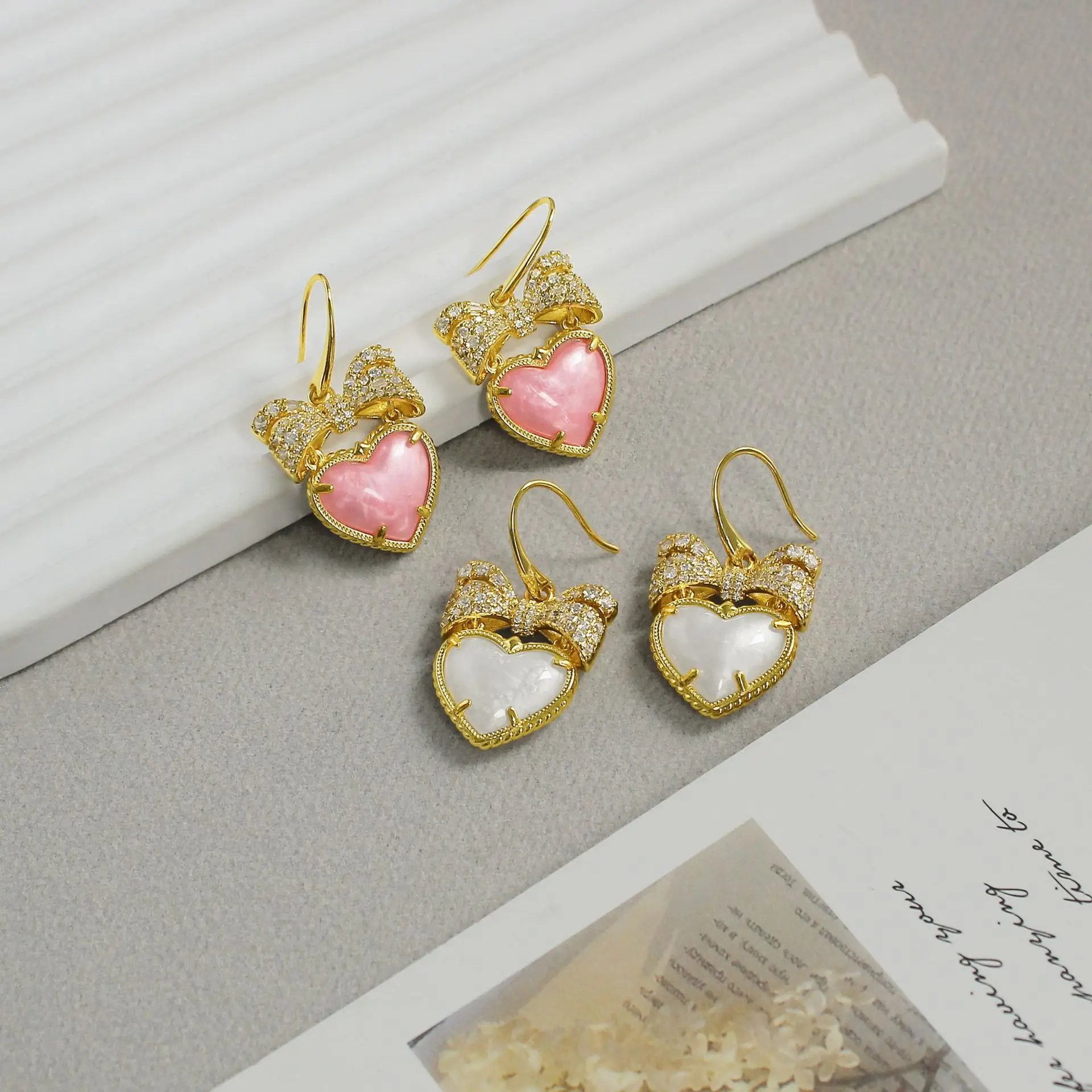 KS European and American Fashion Trend Sweet and Fresh Star with Niche Design Colored Heart Earrings Wholesale
KS European and American Fashion Trend Sweet and Fresh Star with Niche Design Colored Heart Earrings Wholesale