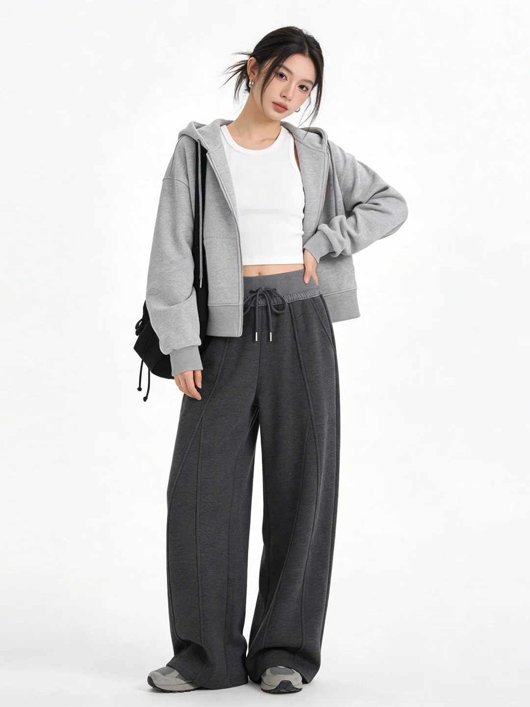 Ретро-спортивные брюки свободного кроя с широкими штанинами, теплые, универсальные, в корейском стиле, с цветными вставками, длинные штаны
Ретро-спортивные брюки свободного кроя с широкими штанинами, теплые, универсальные, в корейском стиле, с цветными вставками, длинные штаны