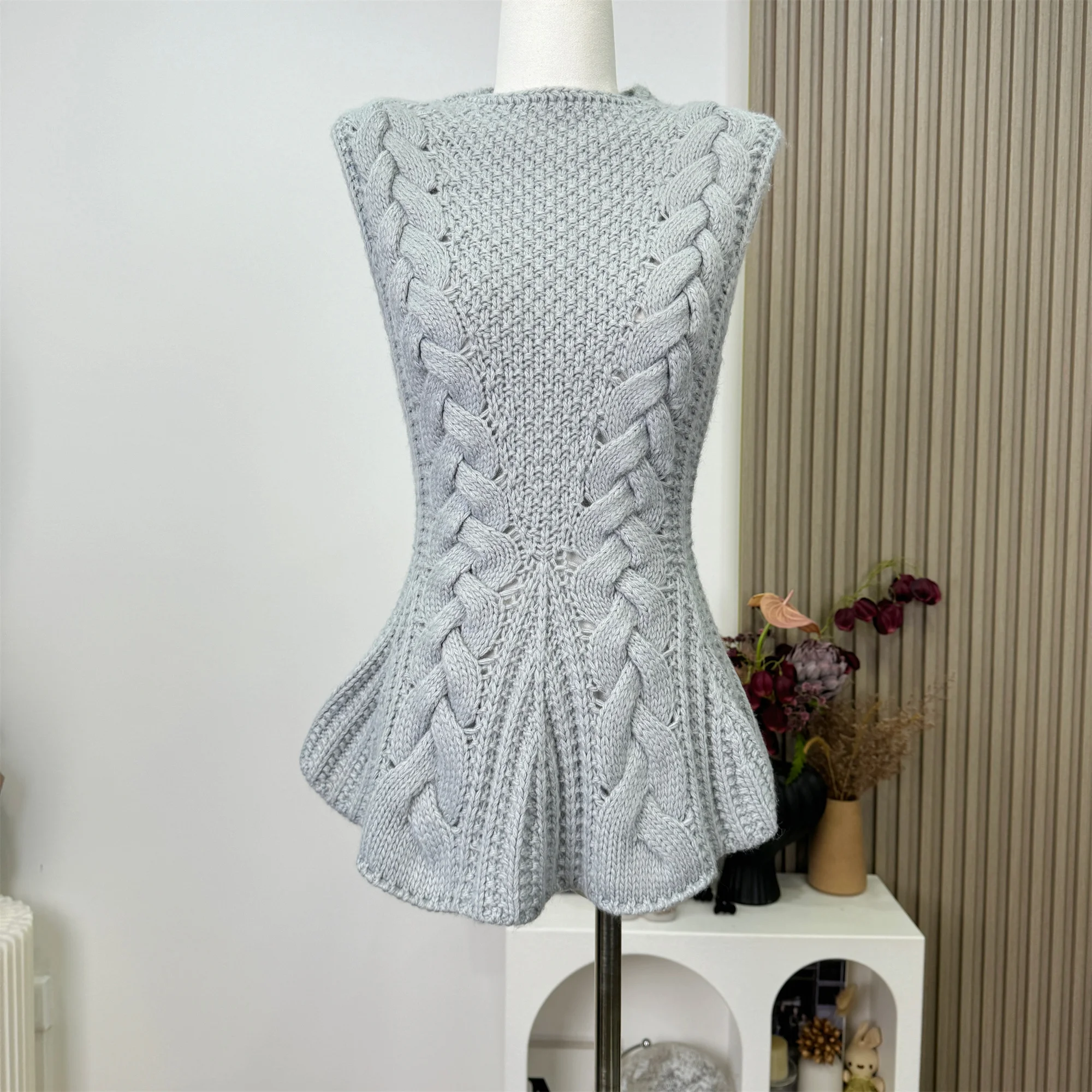 2025 Summer Vintage Office Women Sleeveless Fishtail Top Women Bodycon Autumn Knitted Bandage Tops Mermaid
2025 Summer Vintage Office Women Sleeveless Fishtail Top Women Bodycon Autumn Knitted Bandage Tops Mermaid