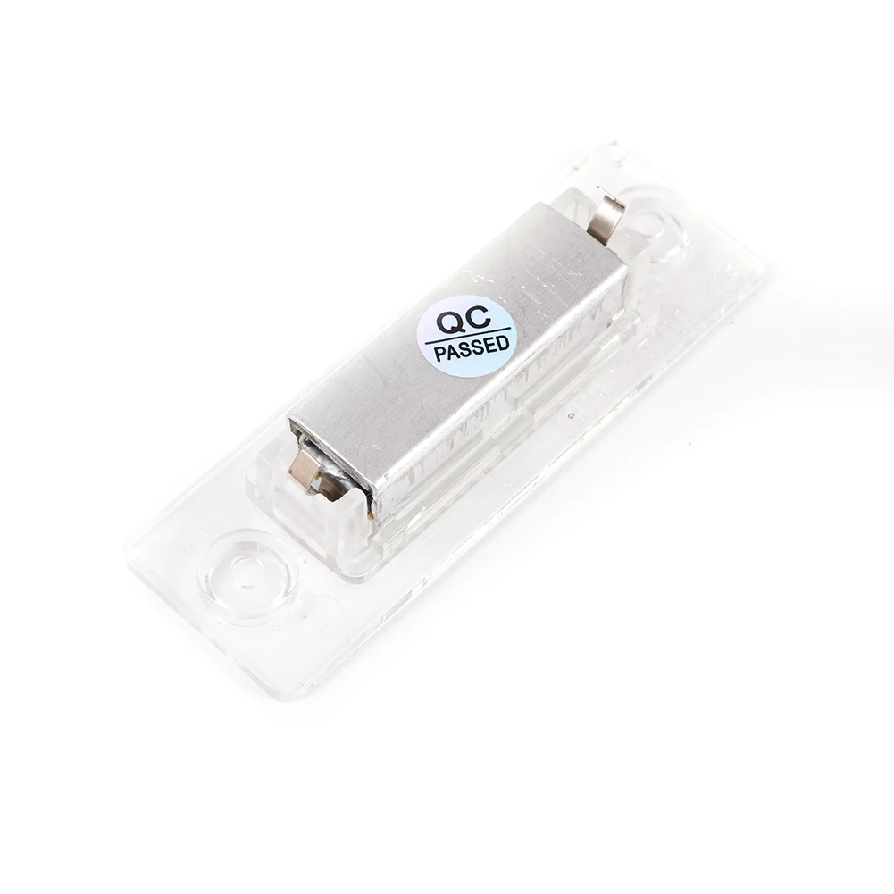 Обновите лампу номерного знака до Xenon White Светодиодный подходит для Touran и для моделей Passat T5, прозрачный корпус
Обновите лампу номерного знака до Xenon White Светодиодный подходит для Touran и для моделей Passat T5, прозрачный корпус