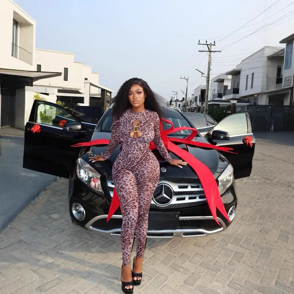 Women's 2026 Spring New Round Neck Long Sleeve Leopard Print Sexy Hollow Out Tight Jumpsuit
Women's 2026 Spring New Round Neck Long Sleeve Leopard Print Sexy Hollow Out Tight Jumpsuit