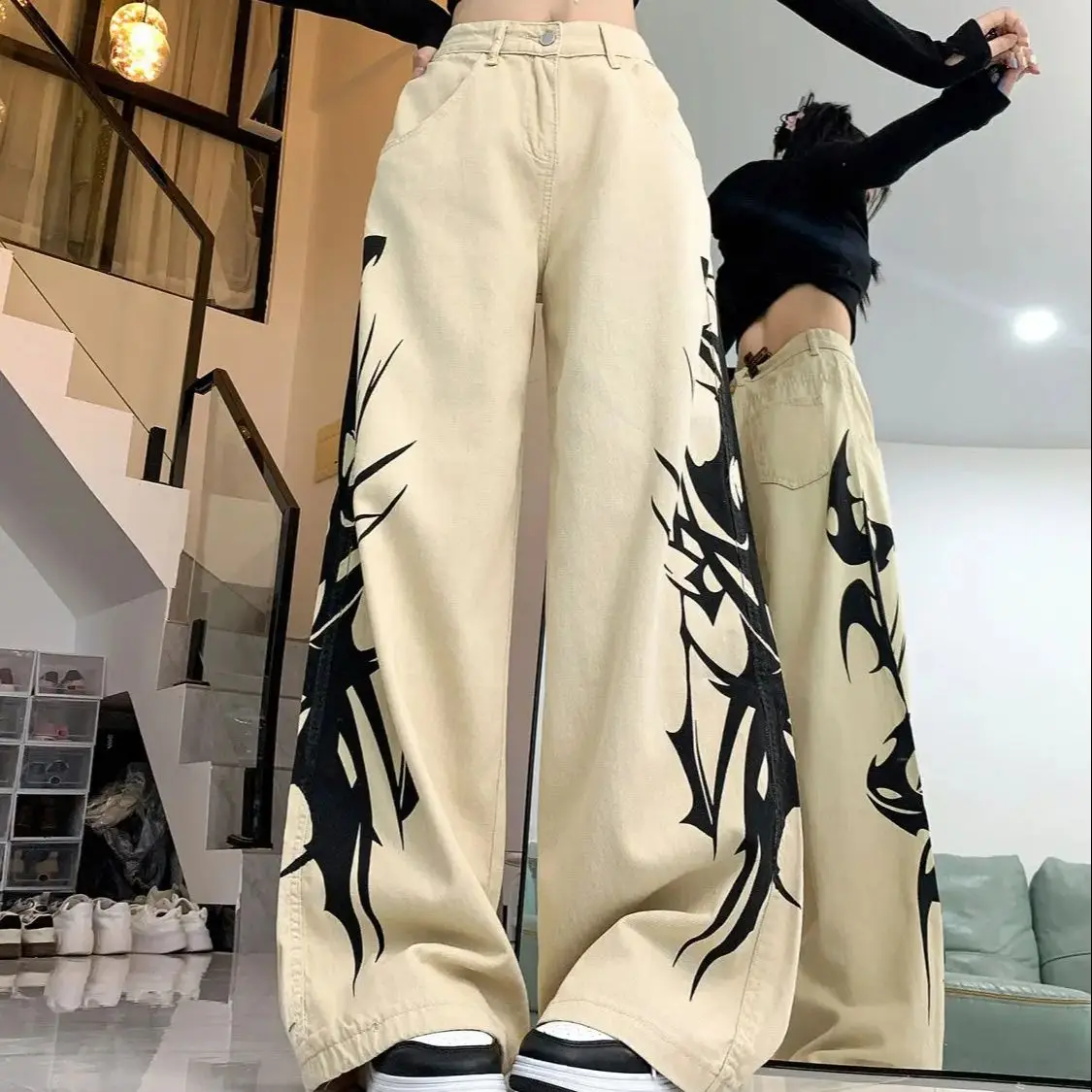 American-Style Painted Prints Personalized Retro Straight Jeans Women High Street Versatile High Waist Loose Wide-Leg Pants
American-Style Painted Prints Personalized Retro Straight Jeans Women High Street Versatile High Waist Loose Wide-Leg Pants