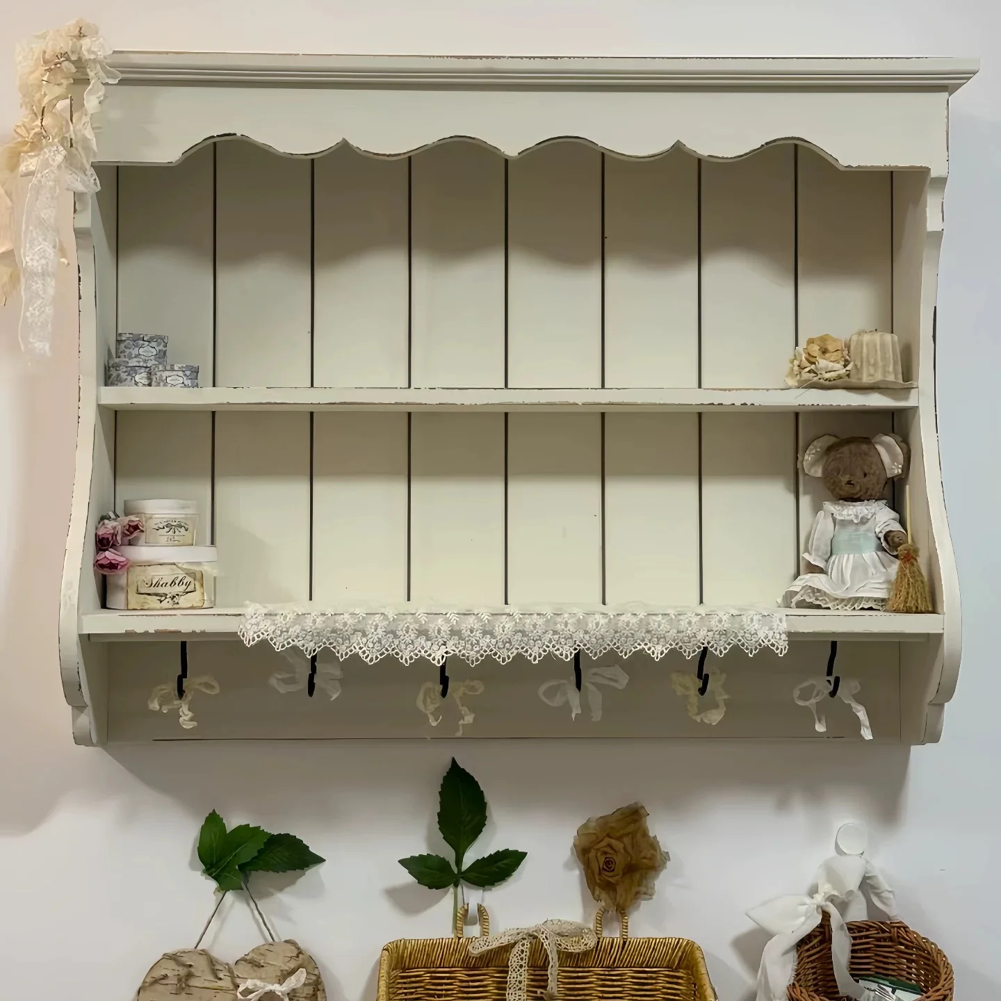Vintage Wall Mounted Shelf, Antique White Wood Display Cabinet with 3 Tiers and 6 Hooks, Country Style Kitchen Storage Rack
Vintage Wall Mounted Shelf, Antique White Wood Display Cabinet with 3 Tiers and 6 Hooks, Country Style Kitchen Storage Rack