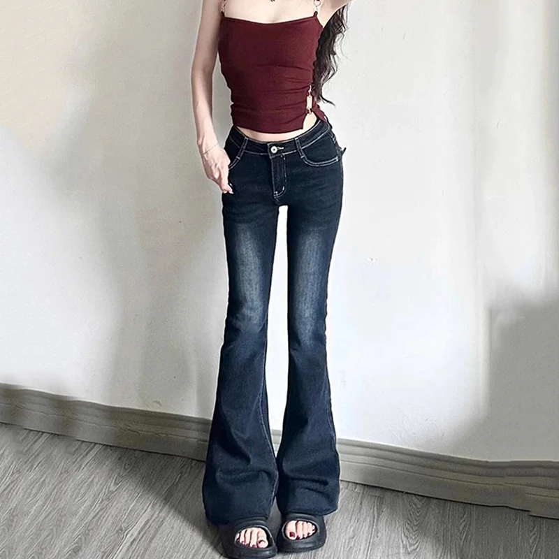 Женские джинсовые брюки-клеш в американском стиле ретро, уличная одежда 202, Y2K, джинсы с высокой талией, осень-зима, универсальные длинные брюки, женские
Женские джинсовые брюки-клеш в американском стиле ретро, уличная одежда 202, Y2K, джинсы с высокой талией, осень-зима, универсальные длинные брюки, женские