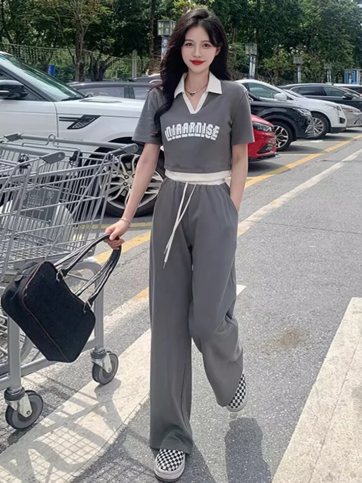 Summer New Casual Sportswear Set Sweet And Spicy Neck Short Sleeve Top And Drapey Pants Stylish Two-Piece Set for Women
Summer New Casual Sportswear Set Sweet And Spicy Neck Short Sleeve Top And Drapey Pants Stylish Two-Piece Set for Women