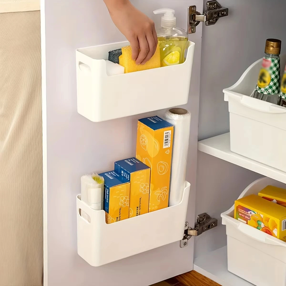 Storage box on the inside of the kitchen cabinet door, no need to drill holes, plastic wrap hanging rack inside the cabinet, bat
Storage box on the inside of the kitchen cabinet door, no need to drill holes, plastic wrap hanging rack inside the cabinet, bat