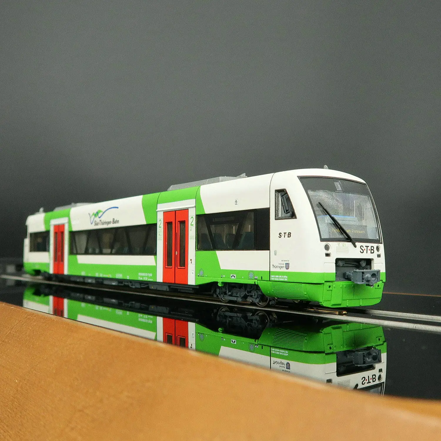 ROCO HO 1/87 Model Train BR650 Intercity Train with Digital Sound and Lights 70189 Collectible Ornament Toy Train Boy's Toy Gift
ROCO HO 1/87 Model Train BR650 Intercity Train with Digital Sound and Lights 70189 Collectible Ornament Toy Train Boy's Toy Gift