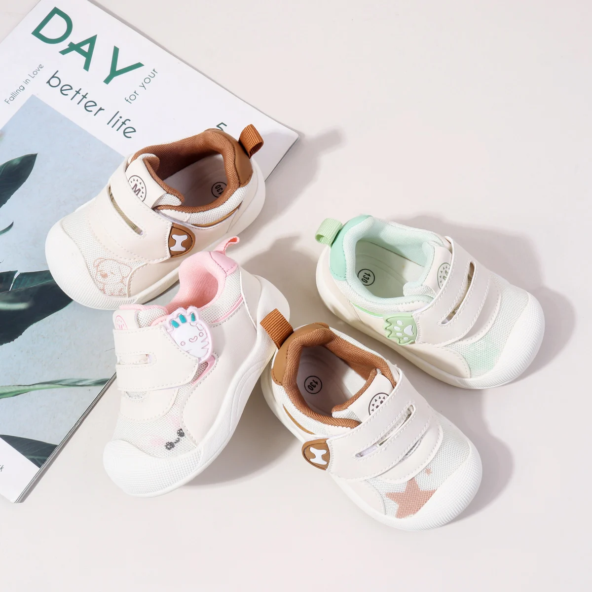 2025 г., хит продаж, весенне-осенняя обувь для мальчиков и девочек, предпрогулочная обувь для малышей с высококачественной искусственной кожей и подошвой из TPR
2025 г., хит продаж, весенне-осенняя обувь для мальчиков и девочек, предпрогулочная обувь для малышей с высококачественной искусственной кожей и подошвой из TPR