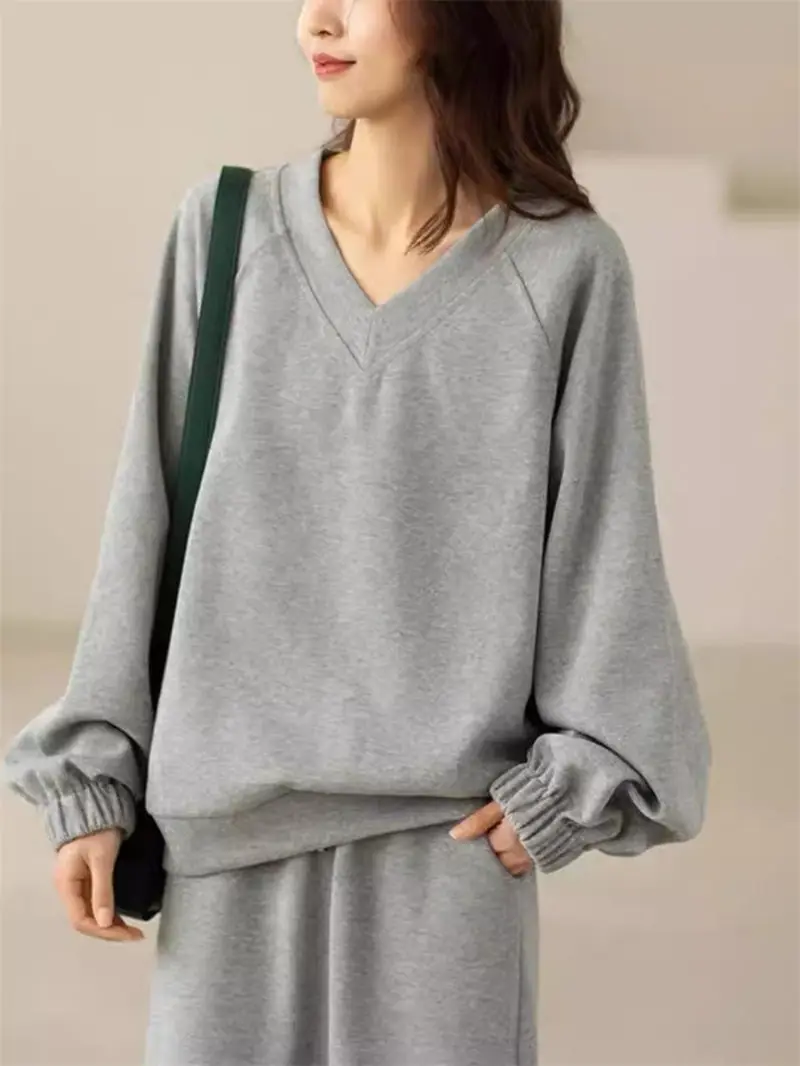 Korean Loose Casual V-Neck Hoodie + Skirt 2 Piece Outfit Artistic Solid Fashion Versatile Large Size Women's Clothing Set Z4894
Korean Loose Casual V-Neck Hoodie + Skirt 2 Piece Outfit Artistic Solid Fashion Versatile Large Size Women's Clothing Set Z4894