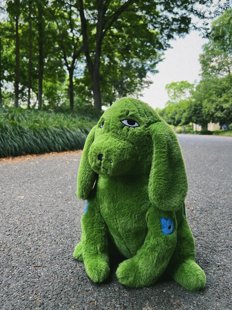 Uody Creative Doll Pillow Cute Personali Decorative Strange Dog Aosphere God Gift Festive Supplies for Everyone
Uody Creative Doll Pillow Cute Personali Decorative Strange Dog Aosphere God Gift Festive Supplies for Everyone