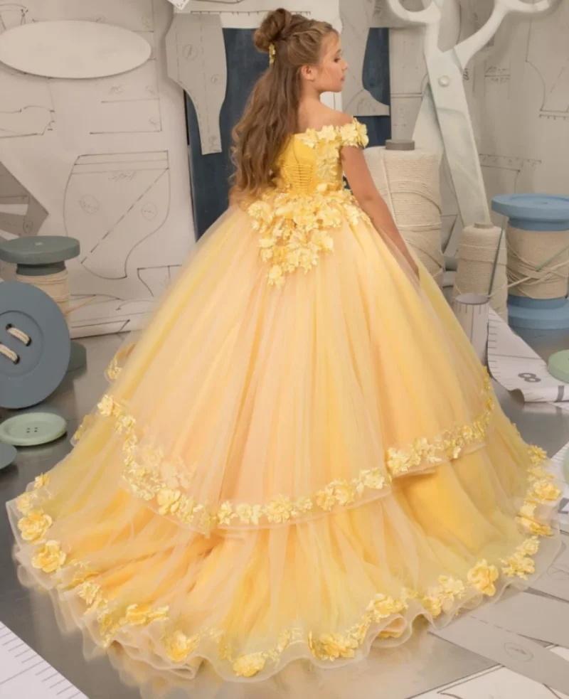 New Custom Flower Girl Dress for Wedding Appliques Lace Shouderless Princess Dresses Ball Gown First Communion Dress
New Custom Flower Girl Dress for Wedding Appliques Lace Shouderless Princess Dresses Ball Gown First Communion Dress