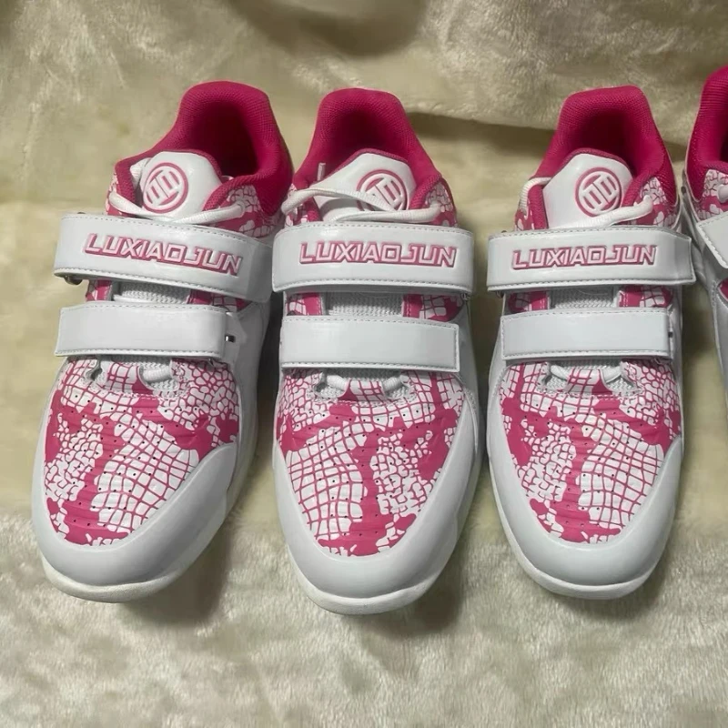 Original Brand Weight Lifting Shoes Men Women Leather Squat Shoes for Unisex Good Quality Indoor Gym Shoe Couples Sport Shoe
Original Brand Weight Lifting Shoes Men Women Leather Squat Shoes for Unisex Good Quality Indoor Gym Shoe Couples Sport Shoe