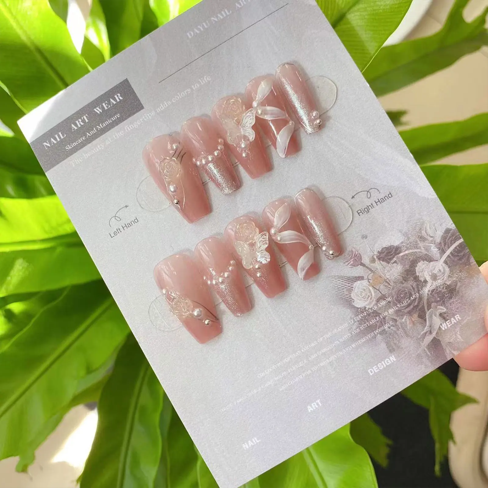 Gentle Fake Nails with Stereo Butterfly Ornament Skin-Friendly Non-Toxic Fake Nails for Manicure Lovers and Beauty Bloggers
Gentle Fake Nails with Stereo Butterfly Ornament Skin-Friendly Non-Toxic Fake Nails for Manicure Lovers and Beauty Bloggers