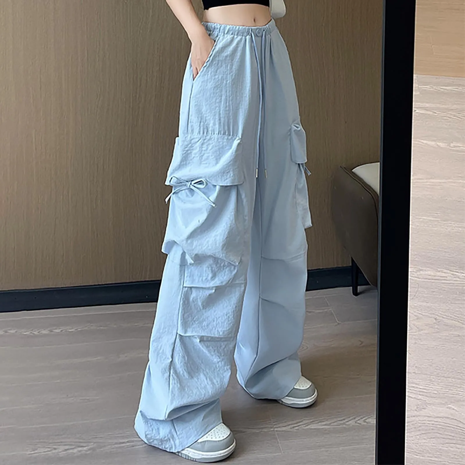 Y2k Woman Cargo Pants Streetwear Hip Hop High Waist Drawstring Pockets Wide Leg Trousers Loose Cargo Trousers Parachute Pants
Y2k Woman Cargo Pants Streetwear Hip Hop High Waist Drawstring Pockets Wide Leg Trousers Loose Cargo Trousers Parachute Pants