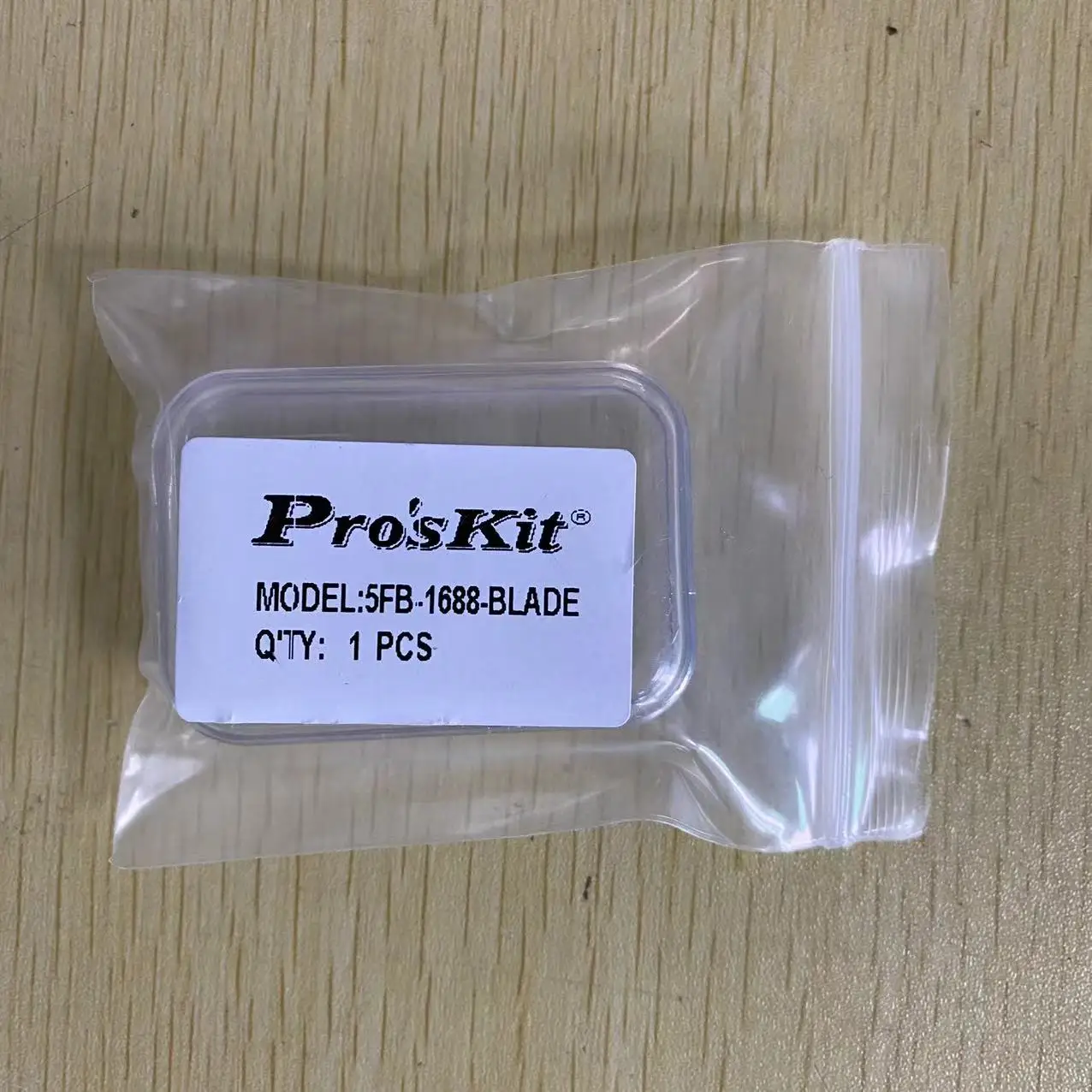 100% Оригинальный Pros'kit фотоволоконный оптический клинок Proskit 5FB-1688-Blade волоконный холодный обжим холодный резак лезвия 23 лица
100% Оригинальный Pros'kit фотоволоконный оптический клинок Proskit 5FB-1688-Blade волоконный холодный обжим холодный резак лезвия 23 лица
