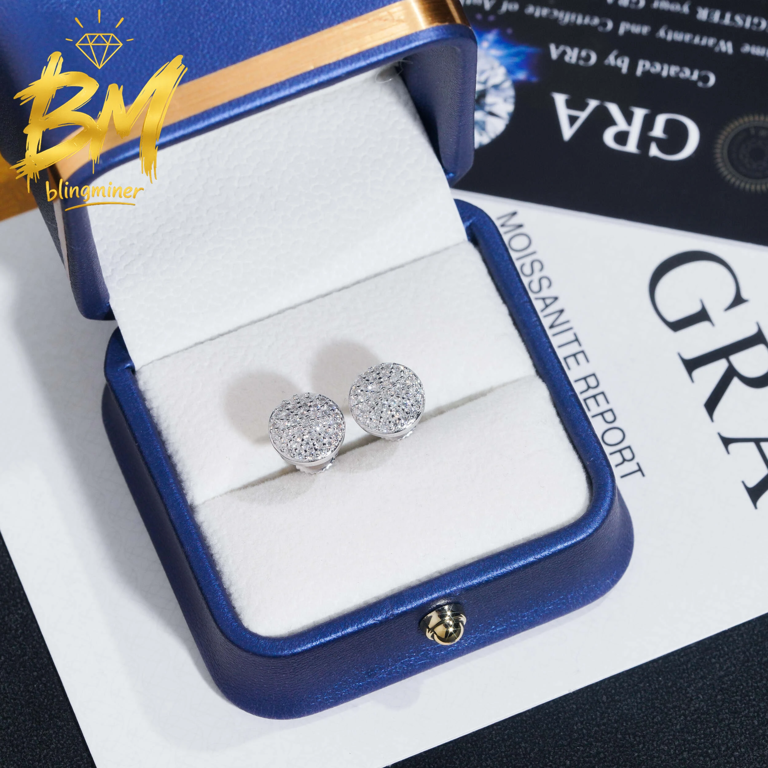 Blingminer 10mm Round VVS Moissanite Earrings For Men Women S925 Silver Ear Studs Jewelry Pass Diamonds Tester GRA Free Shipping
Blingminer 10mm Round VVS Moissanite Earrings For Men Women S925 Silver Ear Studs Jewelry Pass Diamonds Tester GRA Free Shipping