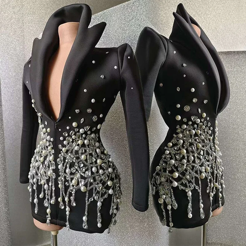 Black Rhinestone Slim Dress Pearl Stand Shoulder Suit Drag Queen Costume Singer Performance Wear Birthday Party Dress VDB6545
Black Rhinestone Slim Dress Pearl Stand Shoulder Suit Drag Queen Costume Singer Performance Wear Birthday Party Dress VDB6545