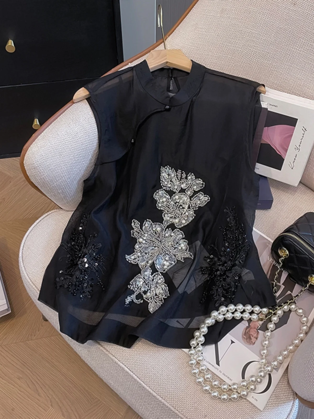 New Chinese Sle Embroidered Flower Women's Vest Thin Summer Unique Design Sensation Ele Thin Top Trendy round Ne
New Chinese Sle Embroidered Flower Women's Vest Thin Summer Unique Design Sensation Ele Thin Top Trendy round Ne