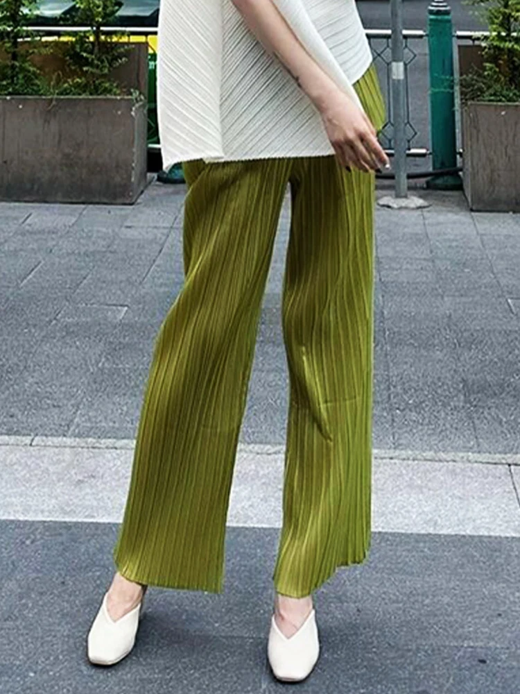Women's Summer Thin Straight Wide Leg Pants Pleated Nine Points Slimming White Top Set Casual Fashion High Waist Polyester Fiber
Women's Summer Thin Straight Wide Leg Pants Pleated Nine Points Slimming White Top Set Casual Fashion High Waist Polyester Fiber