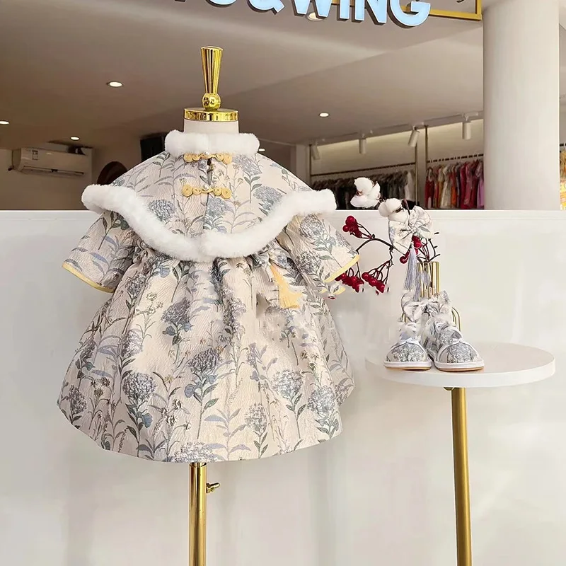 Chinese baby one-year-old dress 2025 spring new cotton dress grab one-year-old shawl-style thickened dress
Chinese baby one-year-old dress 2025 spring new cotton dress grab one-year-old shawl-style thickened dress