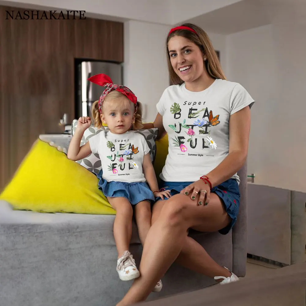 Family Matching Outfits Short Sleeve T-shirt Floral Printed Mother Daughter Matching Clothes Mommy And Me Clothes Family Look
Family Matching Outfits Short Sleeve T-shirt Floral Printed Mother Daughter Matching Clothes Mommy And Me Clothes Family Look