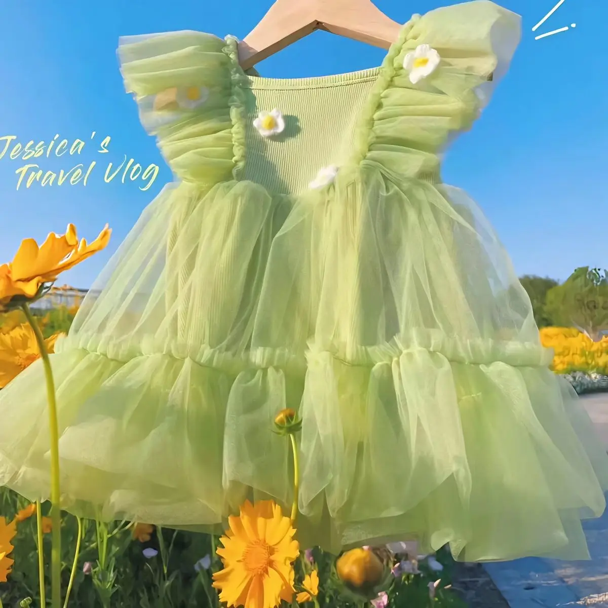 New Girl Princess Style Dress Summer Baby Sweet Little Fresh Flower Dress Children's Strap Skirt
New Girl Princess Style Dress Summer Baby Sweet Little Fresh Flower Dress Children's Strap Skirt