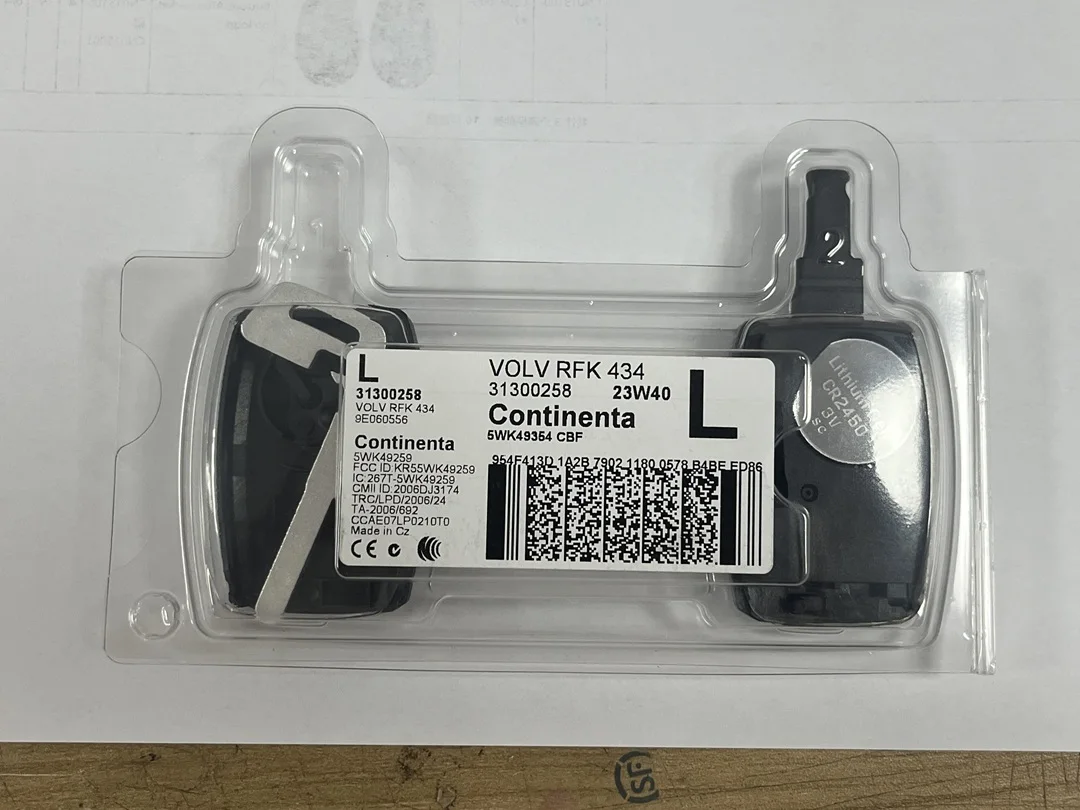 CN050009 Aftermarket 5WK49354 CBF 5WK49259 For 2004 - 2013 Volvo C70 C30 S40 V50 Remote Key with Smart Entry
CN050009 Aftermarket 5WK49354 CBF 5WK49259 For 2004 - 2013 Volvo C70 C30 S40 V50 Remote Key with Smart Entry