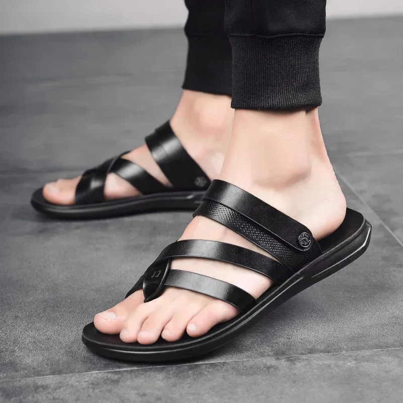 Men's Flip Flops Luxury Cowhide Leather Sandals Fashion Casual Beach Slippers Summer Pinch Toe Peep Toe Sandals for Men Slippers
Men's Flip Flops Luxury Cowhide Leather Sandals Fashion Casual Beach Slippers Summer Pinch Toe Peep Toe Sandals for Men Slippers
