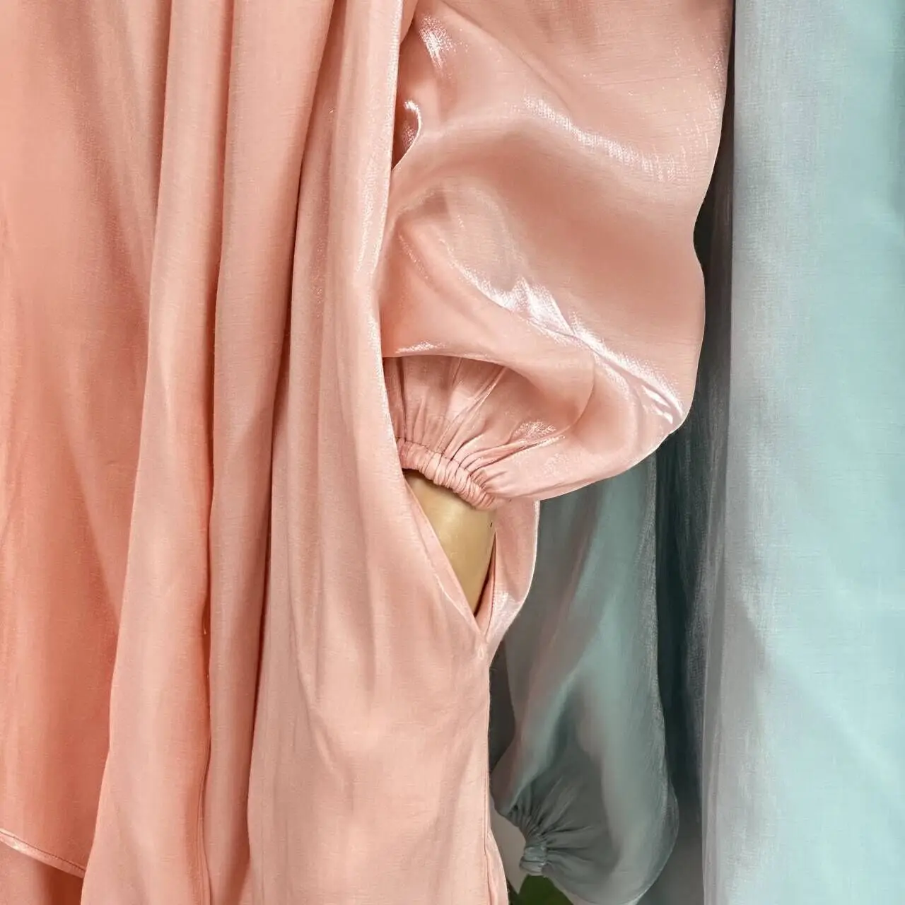 Eid Ramadan Women Muslim Abaya Party Dress with Scarf One Piece Arab Modest Dubai Long Robe Kaftan Islam Abayas Morocco Turkey
Eid Ramadan Women Muslim Abaya Party Dress with Scarf One Piece Arab Modest Dubai Long Robe Kaftan Islam Abayas Morocco Turkey
